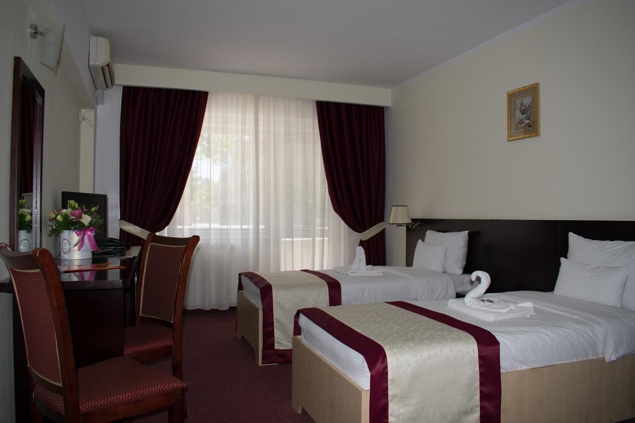 Отель Hotel Europolis Тулча-38
