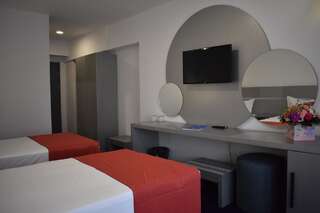 Отель Hotel Europolis Тулча Двухместный номер Делюкс с 2 отдельными кроватями-3