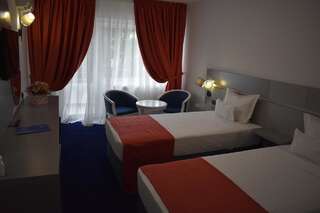 Отель Hotel Europolis Тулча Двухместный номер Делюкс с 2 отдельными кроватями-4